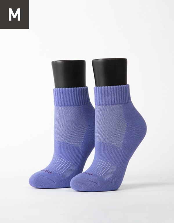 素色美學氣墊運動襪