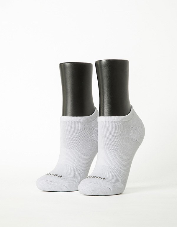 微分子氣墊單色船型薄襪
